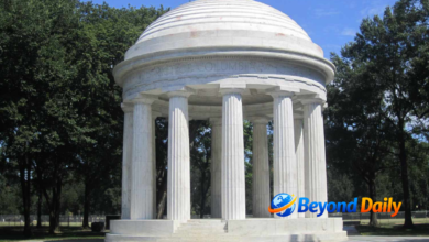 doric column